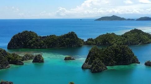 A picture of the islands of Indonesia