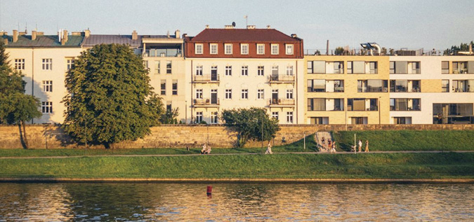 A photo of the Vistula river running through Krakow, Poland.